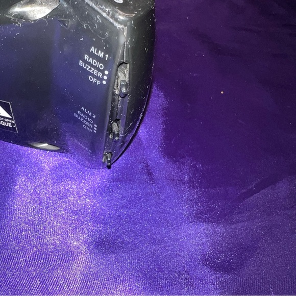 📌Emerson Research Smart Set Alarm Clock Radio - Picture 5 of 13